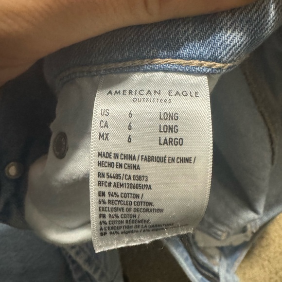 American Eagle Boyfriend Jeans - Picture 6 of 6